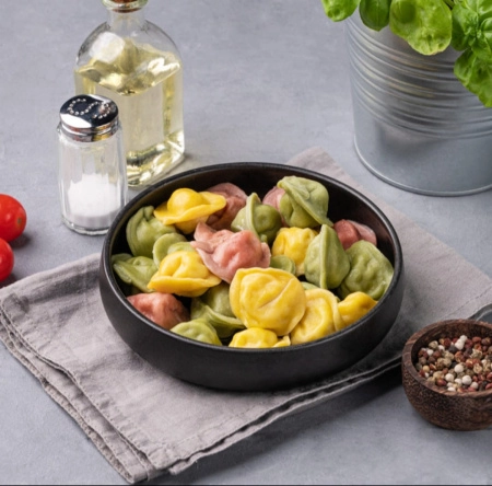 Пельмени разноцветные ручной лепки с индейкой, 500 г