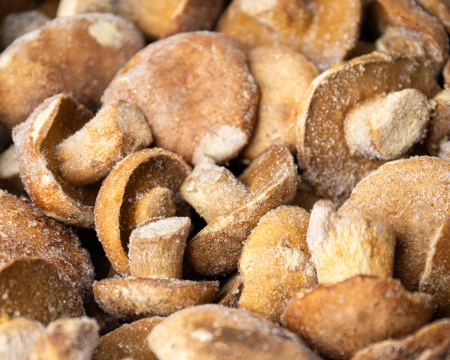 Гриб моховик целый с/м, до 6 см, коробка 5 кг