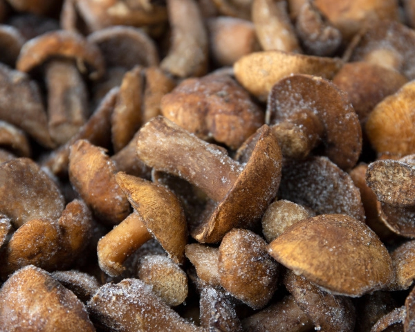 Гриб моховик целый с/м, коробка 9 кг