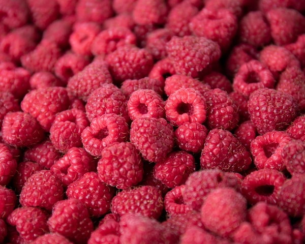 Малина "Экстра" Импорт, 1 кг