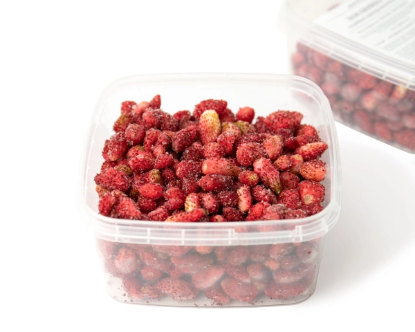 Земляника садовая быстрозамороженная 250 гр. в прозрачной коробочке
